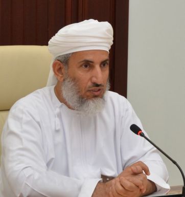 وزير الاوقاف العماني